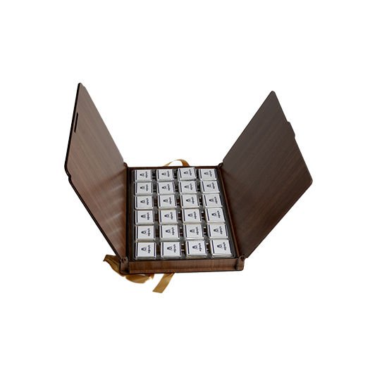 DERİLİ AHŞAP KUTULU ÇİKOLATA AĞAÇLI